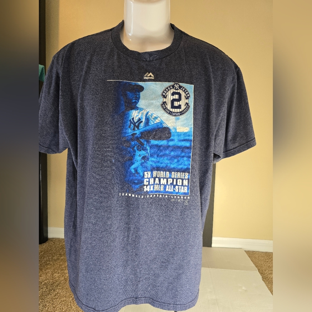 Majestic Derek Jeter NY Yankees 5x World Series Champ Men’s Tee Shirt Size Large